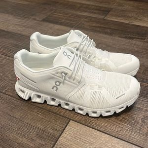 ON Cloud 5 Shoes